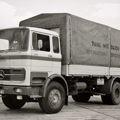 Übersee-Spedition Paul Weidlich GmbH - Hamburg - Europaweite LKW Transporte - Seit 1973