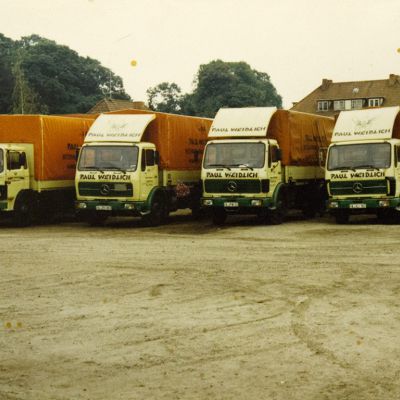 Übersee-Spedition Paul Weidlich GmbH - Hamburg - Europaweite LKW Transporte - Seit 1973